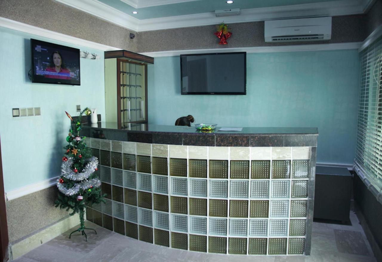 Milestone Hotel Ogombo Luaran gambar